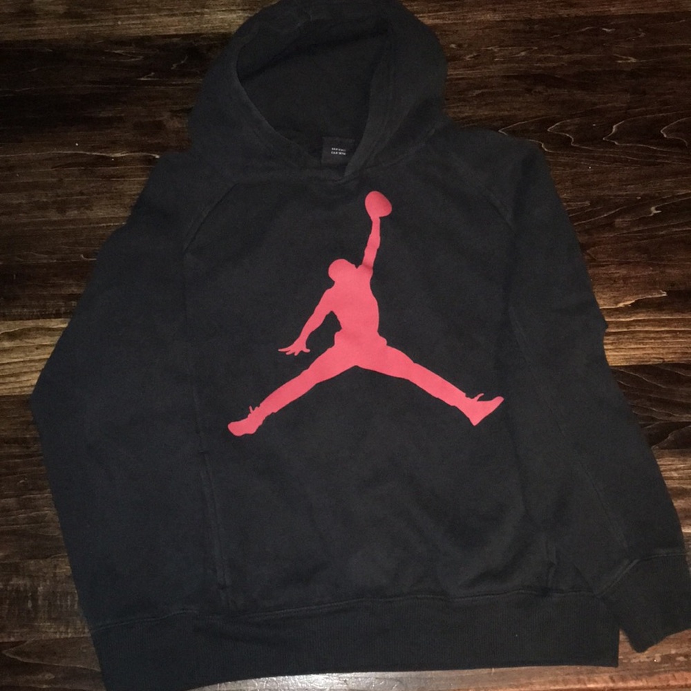 Boys Air Jordan black and red hoodie youth large